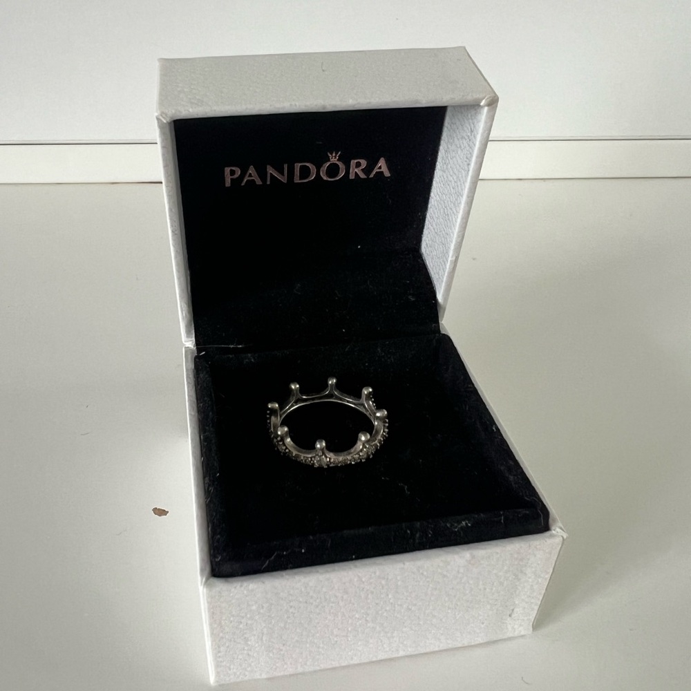 Pandora Clear Sparkling Crown Ring
